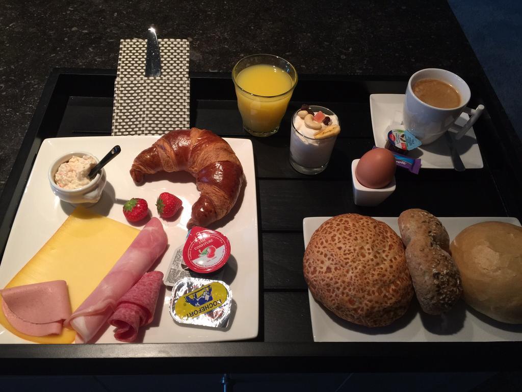 Maison Beau Bed and Breakfast Zonhoven Esterno foto